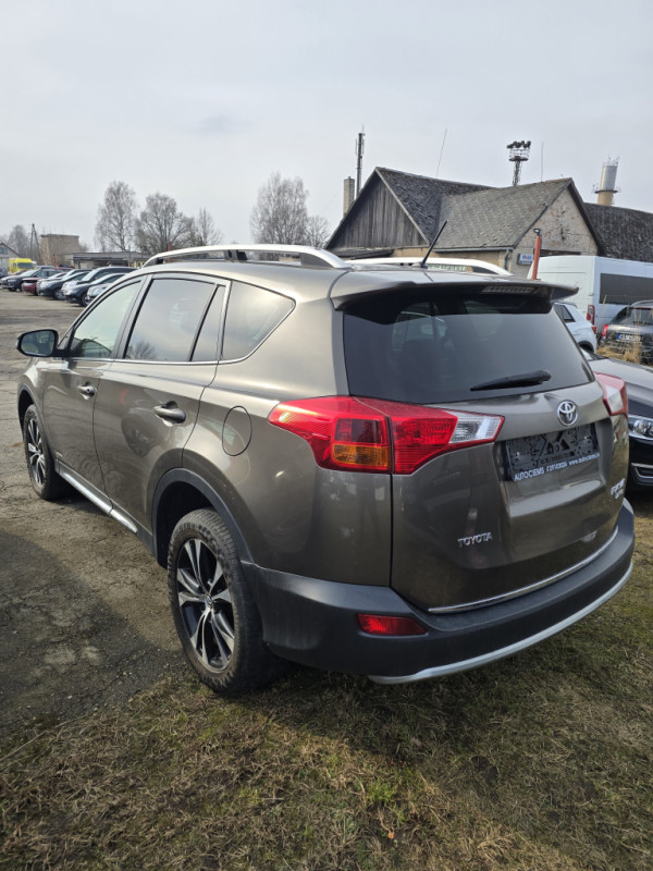 Toyota RAV4 2.2D4D,6ātr.07.15` - attēls 5