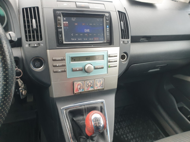 Toyota Corolla Verso 2.2 D 130kW 6ātr.03.07` - attēls 14