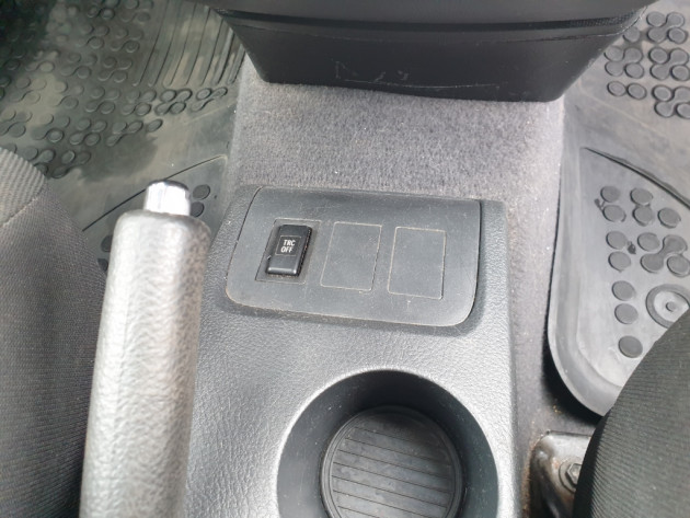 Toyota Corolla Verso 2.2 D 130kW 6ātr.03.07` - attēls 17