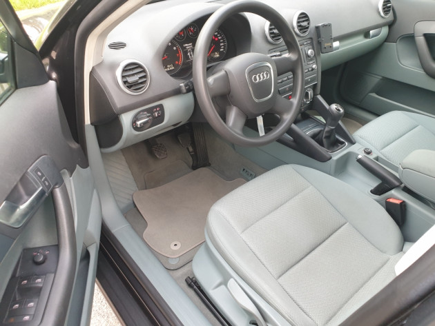 Audi A3 1.6i 75kW Sportback 09.09` - attēls 11