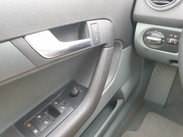 Audi A3 1.6i 75kW Sportback 09.09` - attēls 10