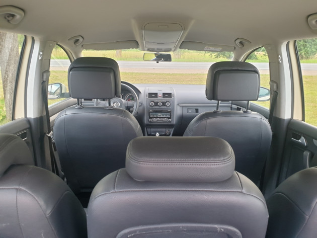 VW Touran 2.0TDi 7vietas Comfline 09.15` - attēls 20