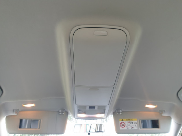 VW Touran 2.0TDi 7vietas Comfline 09.15` - attēls 16