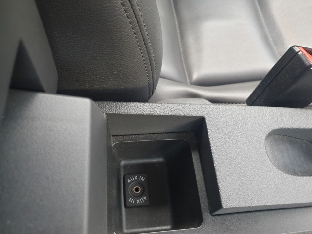 VW Touran 2.0TDi 7vietas Comfline 09.15` - attēls 18