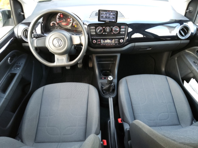 VW UP ! 1.0i 44kW Move up!  07`15g. - attēls 13