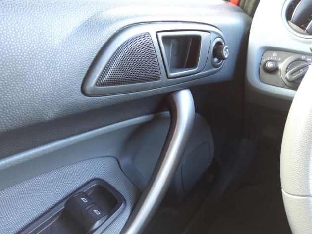 Ford Fiesta1.6TDCi 70kW Titanium 11.10' - attēls 13