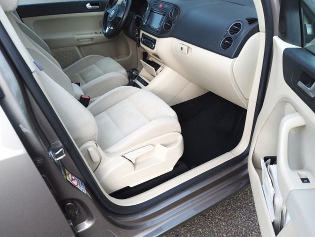 VW Golf VI Plus 2.0TDi 103kW 11.09` - attēls 18
