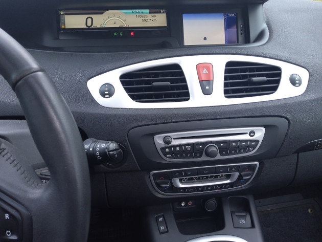 Renault Grand Scenic 2.0Dci118kW Exlysive02.10` - attēls 30