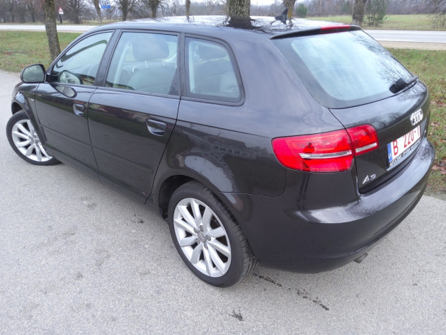 Audi A3 1.6i 75kW Sportback 09.09` - attēls 2
