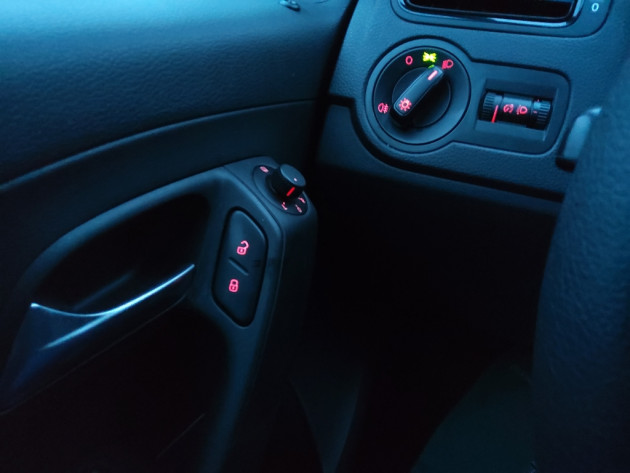 VW Polo 1.6TDi,5durv.,66kW,07.11` - attēls 12