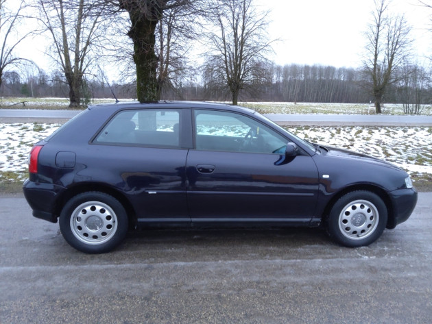 Audi A3 1.9TDi 66kW Ambition 12.00` - attēls 8