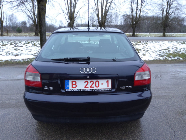 Audi A3 1.9TDi 66kW Ambition 12.00` - attēls 7