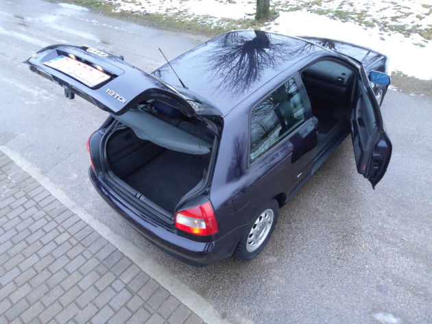 Audi A3 1.9TDi 66kW Ambition 12.00` - attēls 9