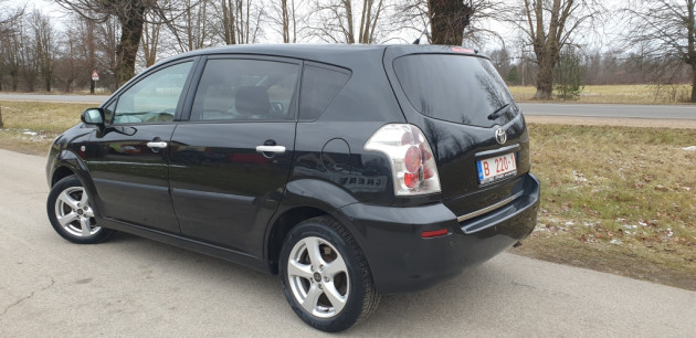 Toyota 7v.Corolla Verso 1.8 Executive 12.06` - attēls 2