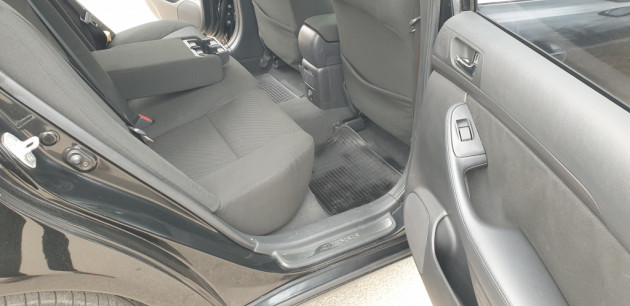 Toyota Avensis 2.0D-D4 85kW Exlysive Sol 05.06` - attēls 27