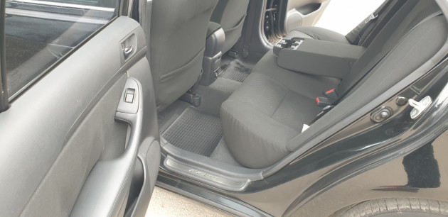 Toyota Avensis 2.0D-D4 85kW Exlysive Sol 05.06` - attēls 23