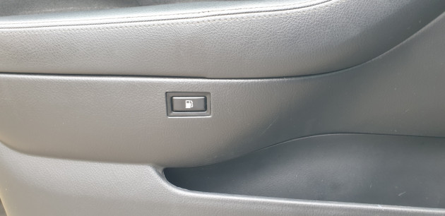 Toyota Avensis 2.0D-D4 85kW Exlysive Sol 05.06` - attēls 17