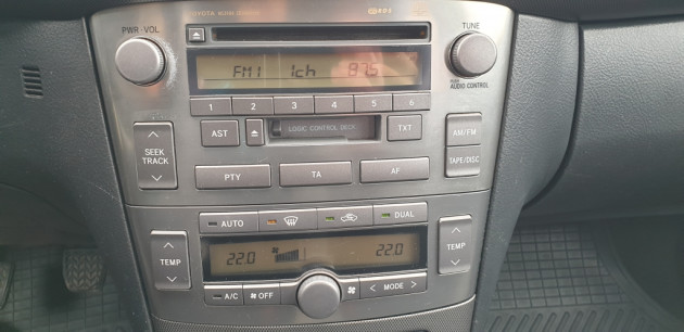 Toyota Avensis 2.0D-D4 85kW Exlysive Sol 05.06` - attēls 18