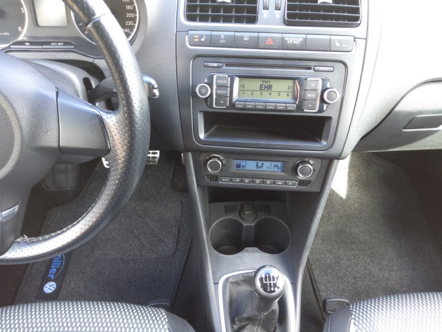 VW Cross Polo 1.6TDi 66kW 12.10` - attēls 17