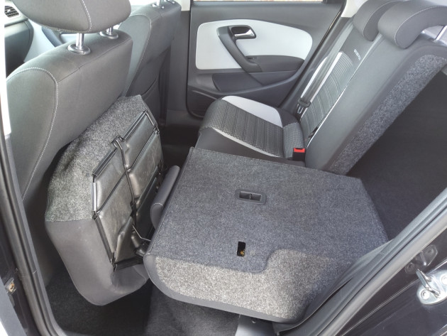 VW Cross Polo 1.6TDi 66kW 12.10` - attēls 22