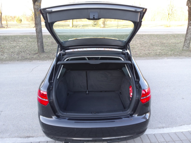 Audi A3 Sport 5d. 1.6TDi 77kW 06.10` - attēls 25