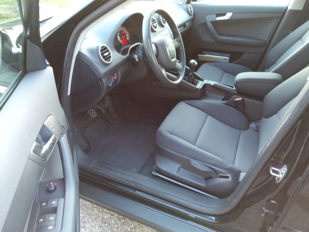 Audi A3 1.9TDi 77kW Ambition 5d.12.06' - attēls 10
