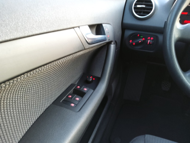 Audi A3 1.9TDi 77kW Ambition 5d.12.06' - attēls 11