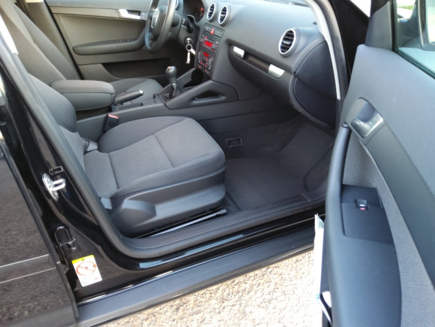 Audi A3 1.9TDi 77kW Ambition 5d.12.06' - attēls 17