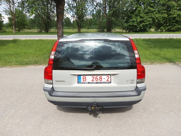 Volvo V70 2.4D 120kW Momentum 09.03` - attēls 8