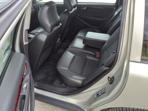 Volvo V70 2.4D 120kW Momentum 09.03` - attēls 16