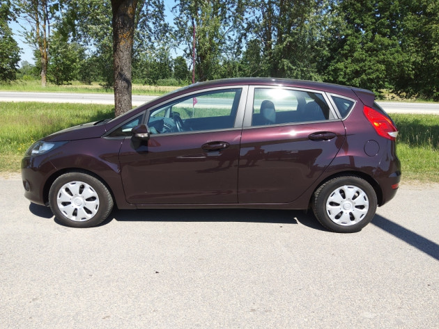 Ford Fiesta1.6TDCi 70kW Titanium 11.10' - attēls 6