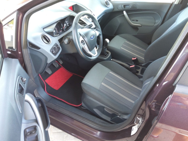 Ford Fiesta1.6TDCi 70kW Titanium 11.10' - attēls 10