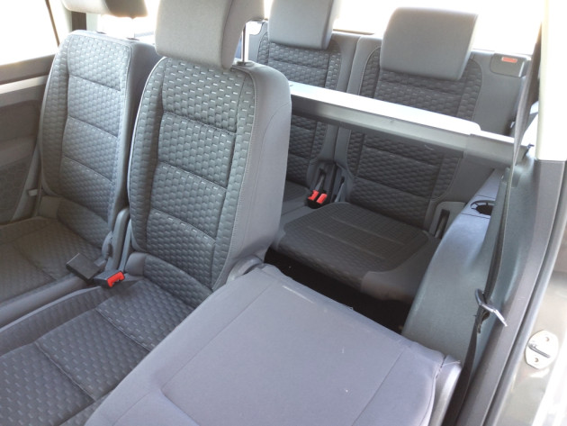 VW Touran 1.9TDi 77kW HIGHLINE 06.07` - attēls 17