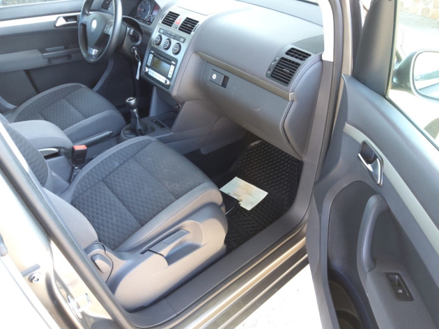 VW Touran 1.9TDi 77kW HIGHLINE 06.07` - attēls 14