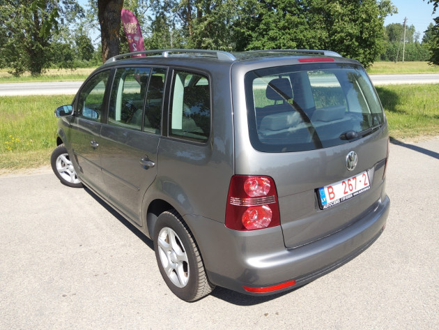 VW Touran 1.9TDi 77kW HIGHLINE 06.07` - attēls 4