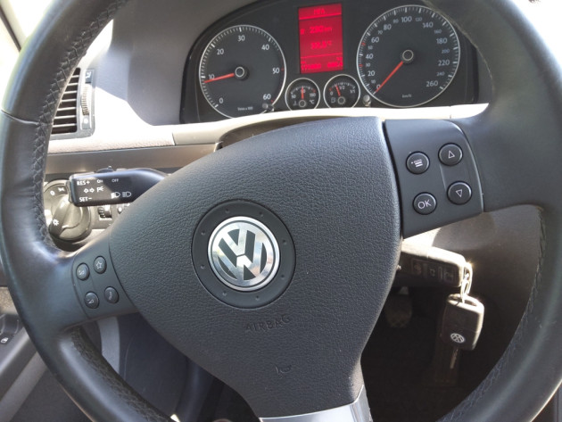 VW Touran 1.9TDi 77kW HIGHLINE 06.07` - attēls 11