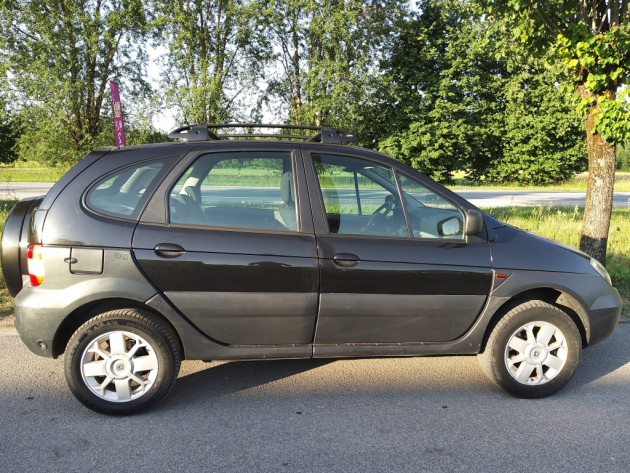 Renault Megane Scenic 2.0i+Gāze 4X4 12.02` - attēls 8