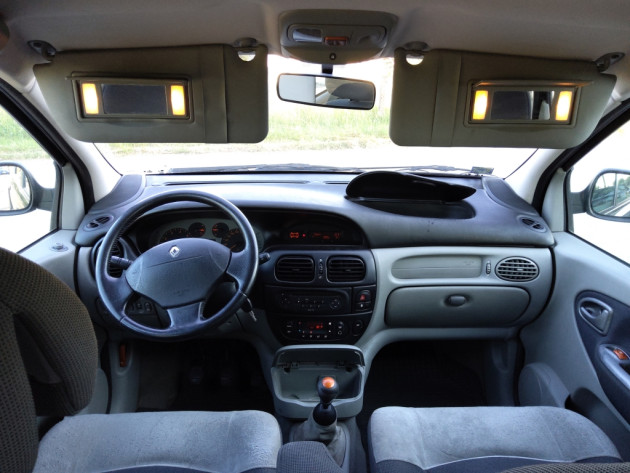 Renault Megane Scenic 2.0i+Gāze 4X4 12.02` - attēls 11