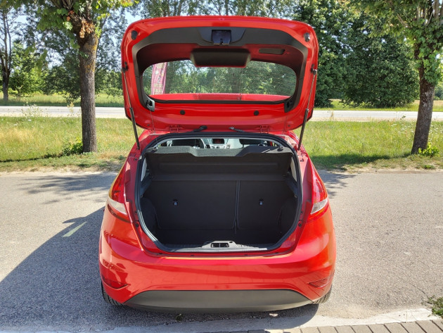 Ford Fiesta Titanium 1.6TDCi 70kW 07.12` - attēls 24
