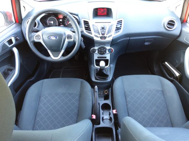 Ford Fiesta Titanium 1.6TDCi 70kW 07.12` - attēls 12