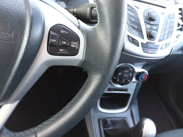 Ford Fiesta Titanium 1.6TDCi 70kW 07.12` - attēls 13