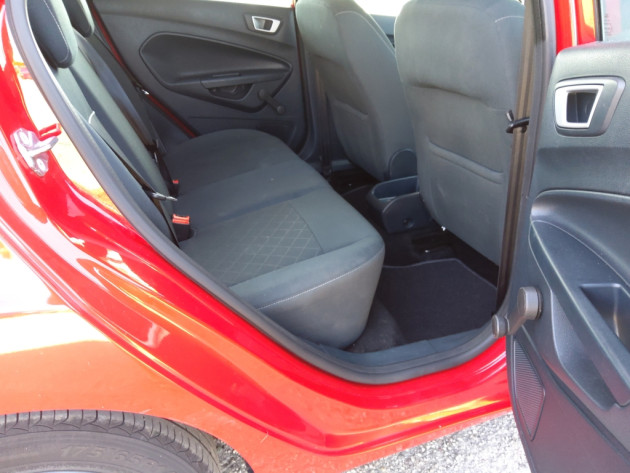Ford Fiesta Titanium 1.6TDCi 70kW 07.12` - attēls 18