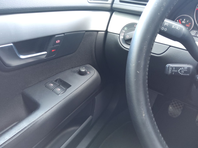 Audi A4 1.9TDi 85kW 08.07` - attēls 11