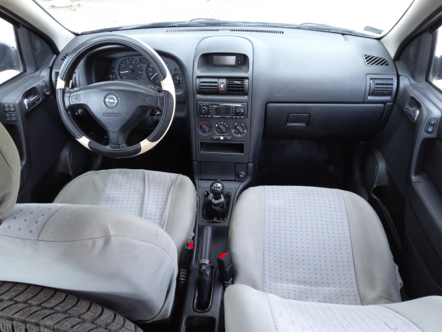 Opel Astra 5 durv, 1.6i,55kW 10.98' - attēls 12