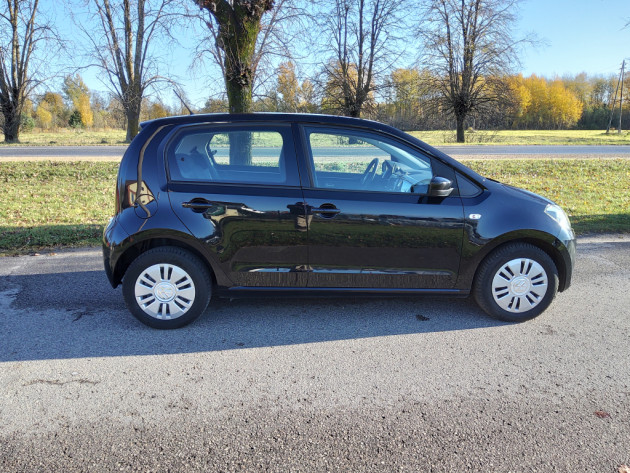 VW UP ! 1.0i 44kW Move up!  07`15g. - attēls 8