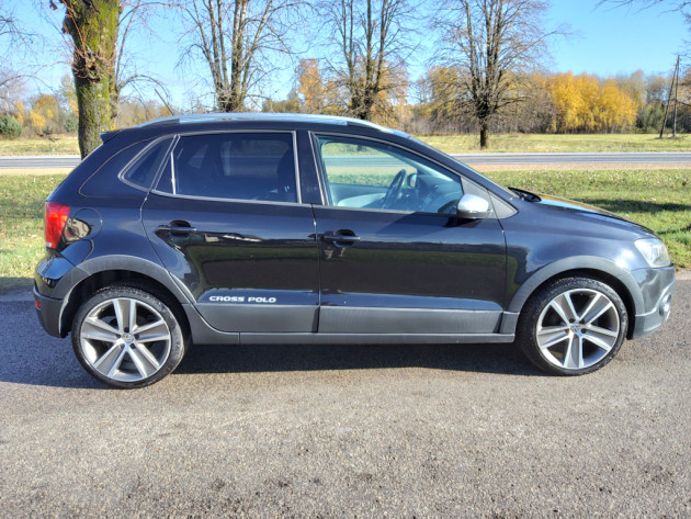 VW Cross Polo 1.6TDi 66kW 12.10` - attēls 8