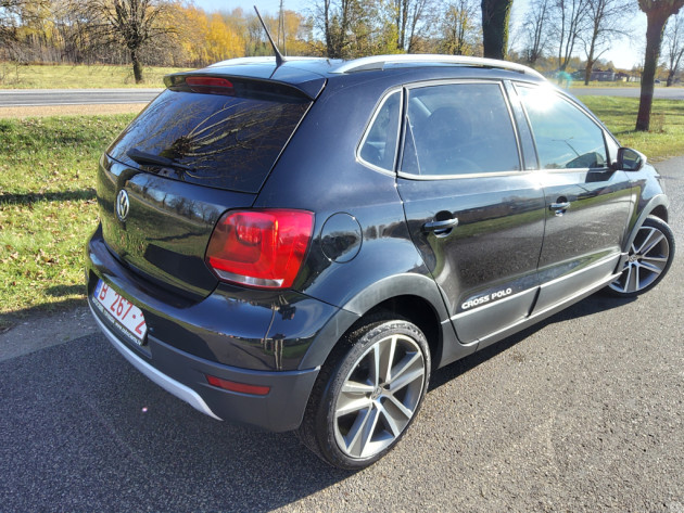 VW Cross Polo 1.6TDi 66kW 12.10` - attēls 2