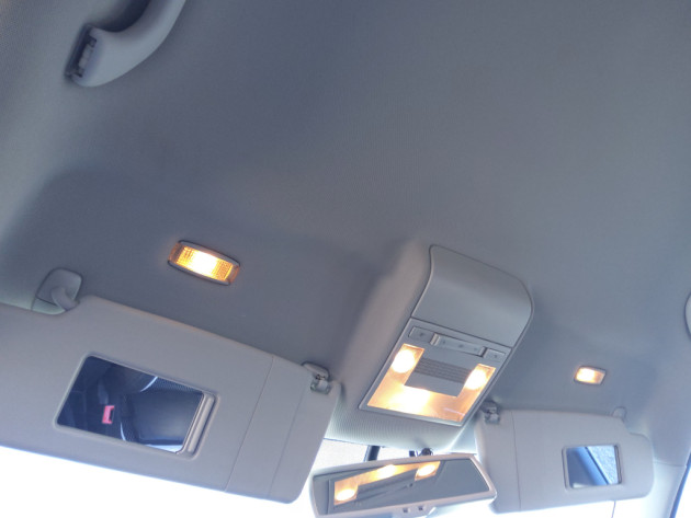 VW Cross Polo 1.6TDi 66kW 12.10` - attēls 13