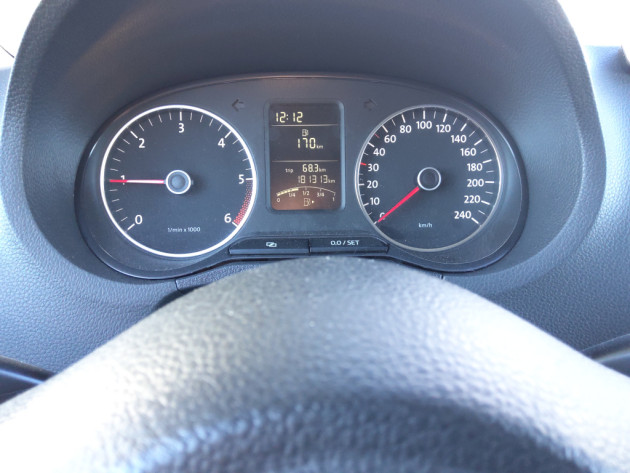 VW Cross Polo 1.6TDi 66kW 12.10` - attēls 28