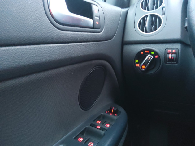 VW Golf Pluss 1.9TDi United6ātr. 04.06` - attēls 13
